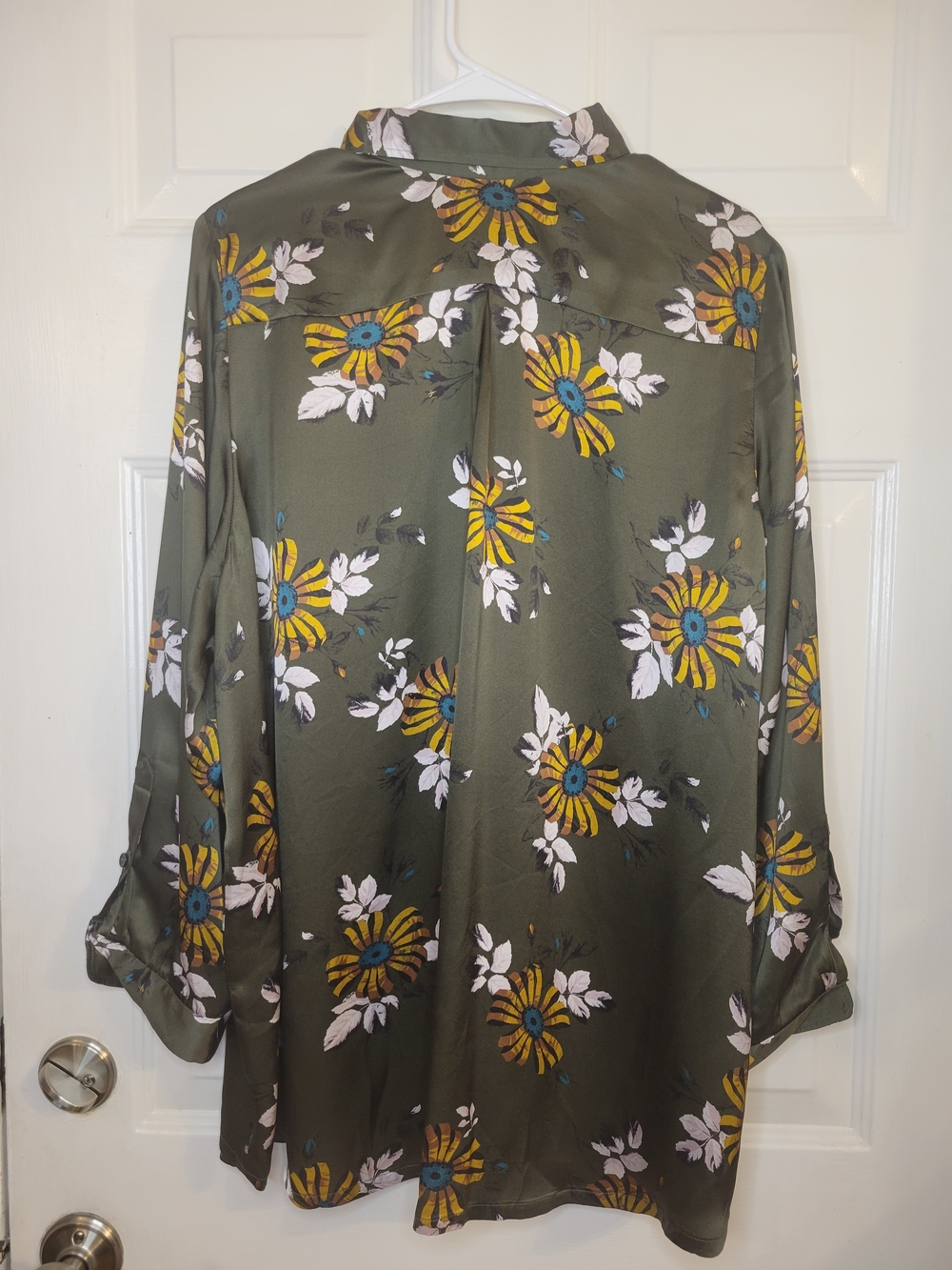 Eleanor Leftwich 100% Silk Olive Floral Button-Up Shirt Women's Lightweight Top. - Picture 2 of 7